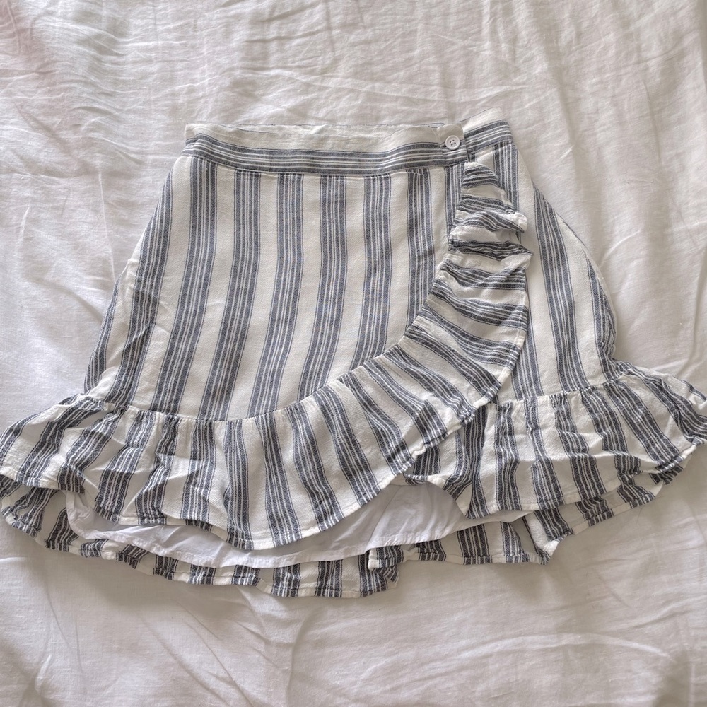 Rails Ruffled wrap around skirt